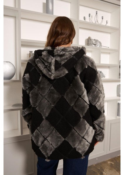 Geometrik Peluş Büyük Beden Kapşonlu Ceket Siyah indirimleri