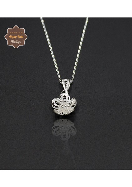 Minik Çiçek Model 925 Ayar Saf Gümüş Telkari Kadın Kolye 201024659