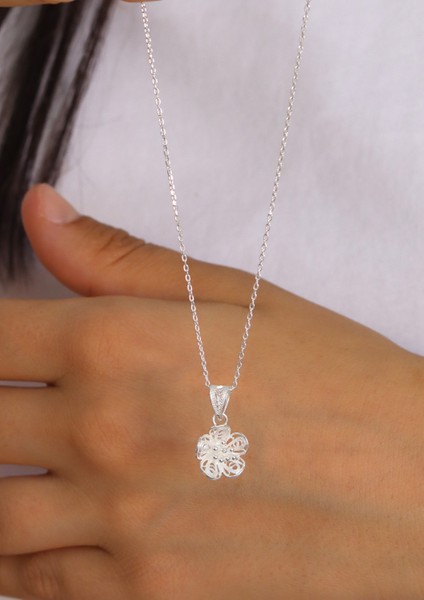 Minik Çiçek Model 925 Ayar Saf Gümüş Telkari Kadın Kolye 201024659 fiyatları