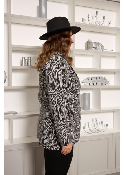 Zebra Desenli Büyük Beden Ceket Gri fiyatları