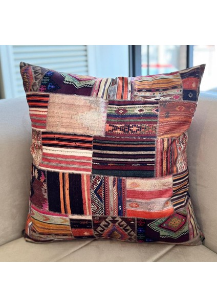 Anatolian Desenli Kırlent Kılıfı – 50X50 Cm, Fermuarlı, Kolay Yıkanabilir