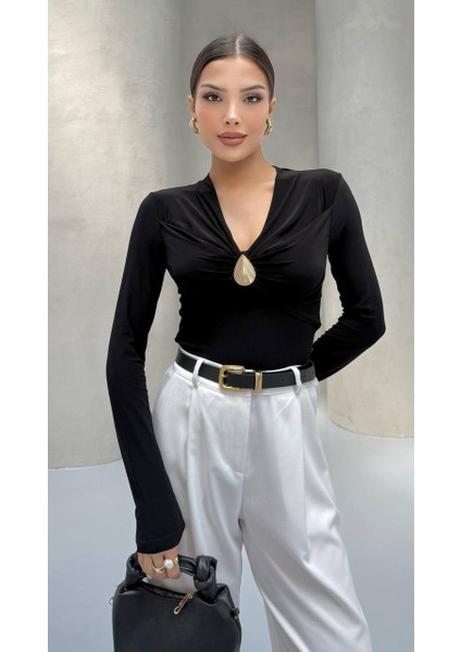 Damla Aksesuarlı Bluz fiyatları