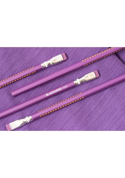 Palomino Blackwing Limited Edition Xıx 12'li Kurşun Kalem Seti modelleri