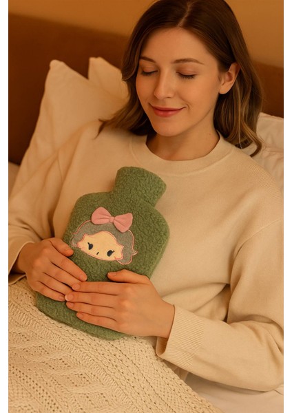 Yeşil Peluş Sıcak Su Torbası – Yumuşak, Güvenli ve Şık Saçlı Kız Model, 1 Litre fırsatları