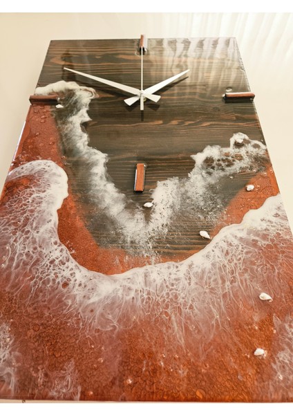 Doğal Çam Ağacından El Yapımı Epoksi Duvar Saati - Sessiz Akar Mekanizma (56X35X2 Cm) fırsatları