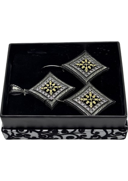 Authentic Iri Işlemeli Işıltılı Gümüş Set&takım fiyatları