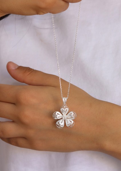 Çiçek Model 925 Ayar Saf Gümüş Telkari Kadın Kolye 201024649 fiyatları