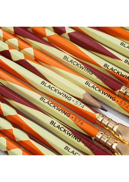 Palomino Blackwing Volume 574 Firm Grafit 12'li Ahşap Kurşun Kalem Seti