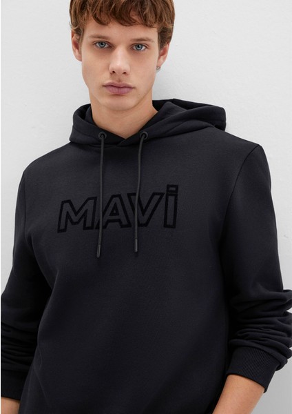 Mavi Logo Baskılı Kapüşonlu Siyah Sweatshirt 0610941-900