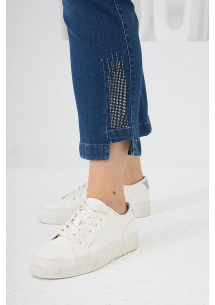 Büyük Beden Taş Detay Denim Kapri Lacivert modelleri