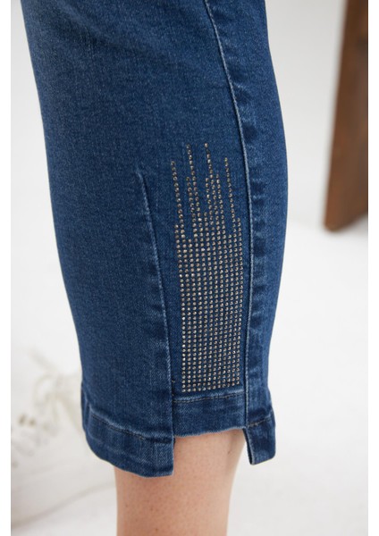 Büyük Beden Taş Detay Denim Kapri Kim. Mavi fiyatları