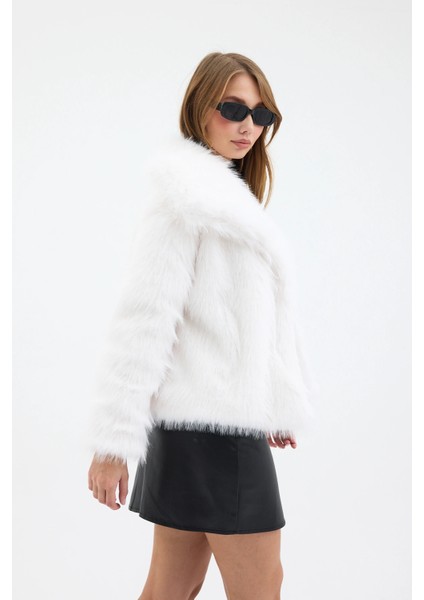 Kadın Peluş Kürk Premium Mont Beyaz fırsatları