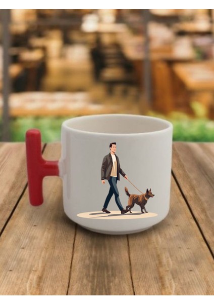 Köpek Gezdiren Adam Baskılı Kırmızı Kulplu Kahve Bardağı Seramik Kupa