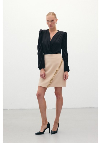 Zincir Aksesuarlı Mini Etek - Bej fırsatları