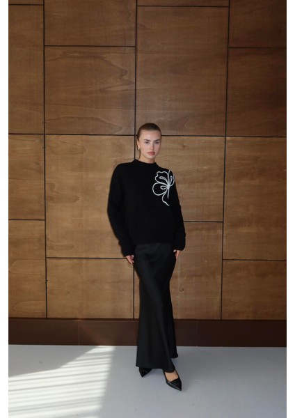 Çiçek Desenli Triko Kazak fırsatları