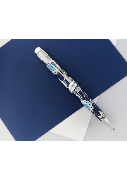 The Met - Iznik Garden Blue Flowers Mekanik Uçlu Kalem modelleri