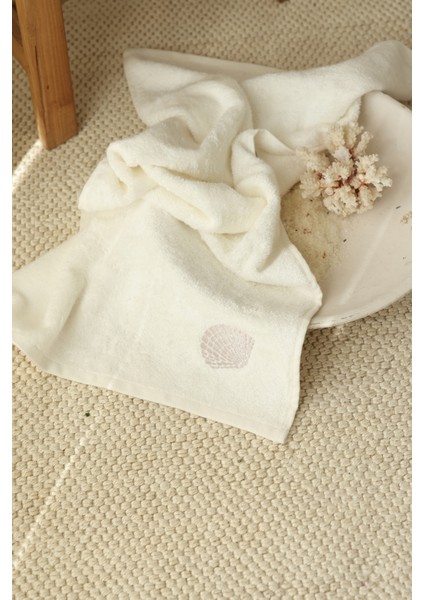 Sedef Bambu Nakışlı El Havlusu 50X90 cm fiyatları