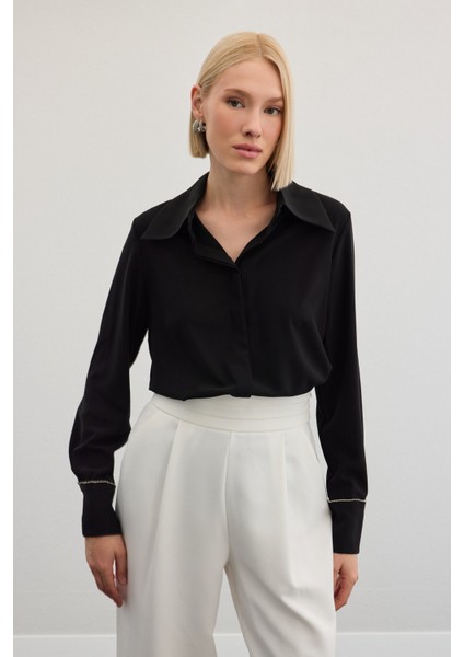 Aksesuarlı Klasik Gömlek - Siyah fiyatları