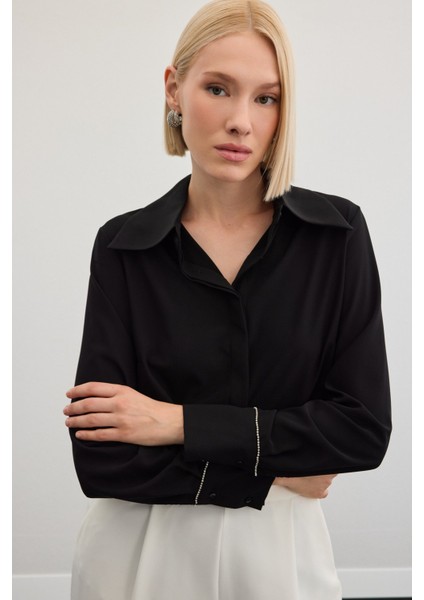 Aksesuarlı Klasik Gömlek - Siyah fırsatları