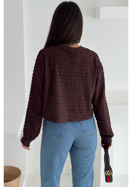 Kadın Dokulu Atlet & Kolye & Sweatshirt Takım – Sıcak & Şehirli Stil