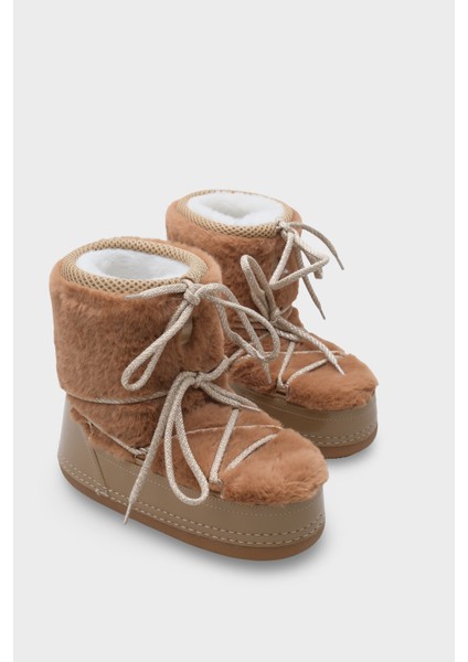 Yuvarlak Burunlu Kalın Tabanlı Kürklü Kadın Kar Botu