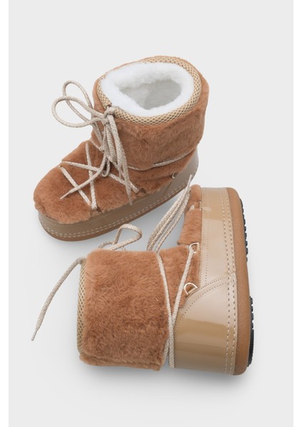 Yuvarlak Burunlu Kalın Tabanlı Kürklü Kadın Kar Botu