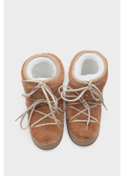 Yuvarlak Burunlu Kalın Tabanlı Kürklü Kadın Kar Botu