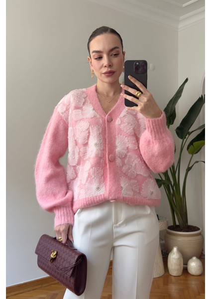 Çiçek Detaylı Özel Triko Hırka- Pembe