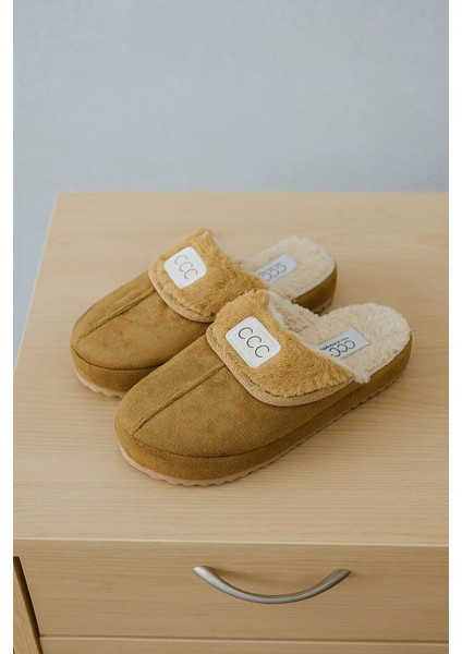 Kadın Ccc Desenli Rahat Kaymaz Kalın Tabanlı Ev Terliği Tüylü Terlik Çeyiz Bohça