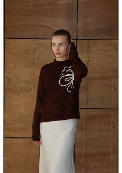 Çiçek Desenli Triko Kazak fiyatları