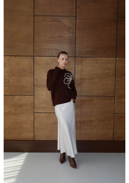 Çiçek Desenli Triko Kazak indirimleri