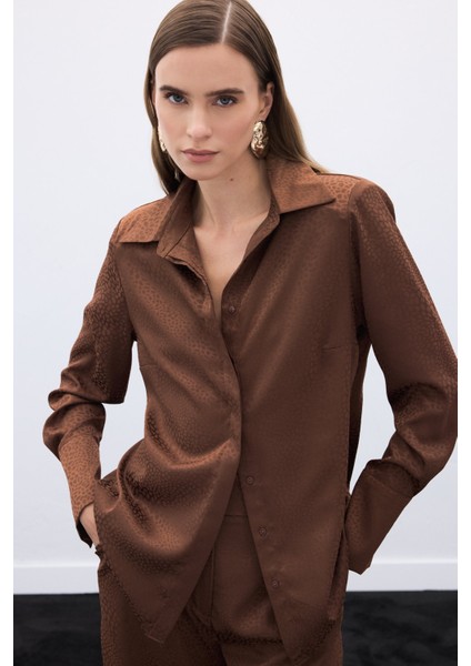 Jakarlı Düz Gömlek - Kahve modelleri