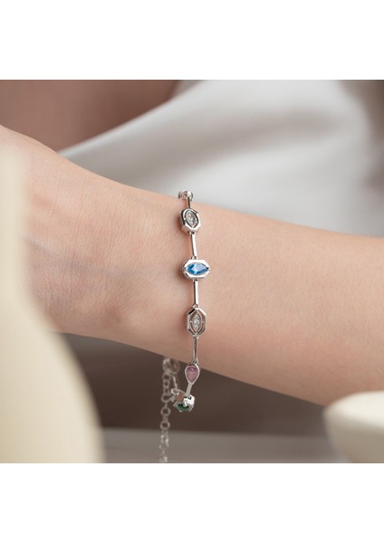 Kadın 925 Ayar Gümüş Zümrüt Taşlı Zarif Bileklik