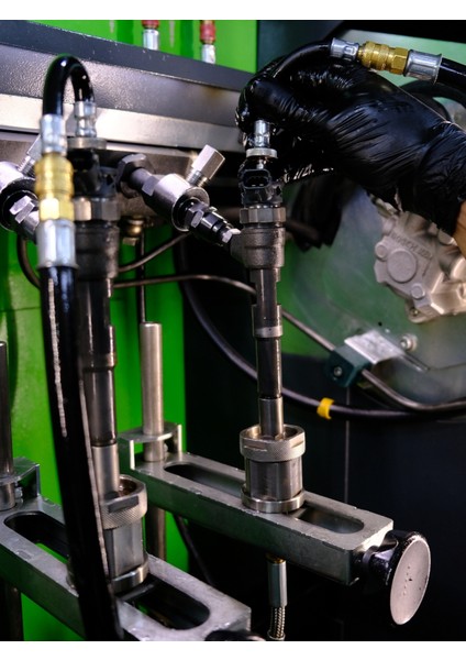 Hyundai I20-I30 1.4 Crdi Enjektör 0445110587 33800-2A600 modelleri