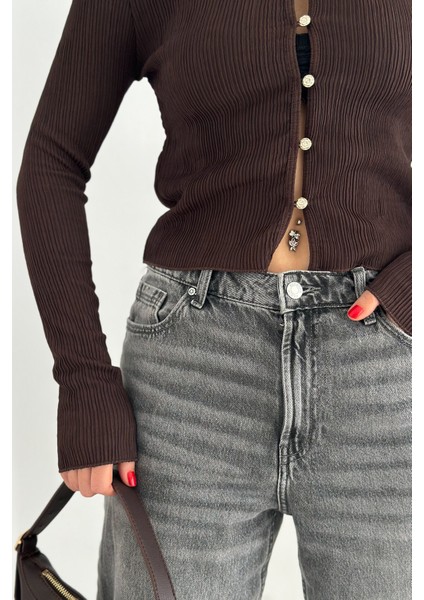 Kadın Düğme Detaylı Fit Triko Bluz – Zarif & Modern Stil modelleri