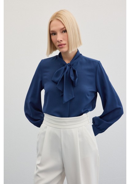 Yakası Bağlamalı Düz Gömlek - Indigo fırsatları