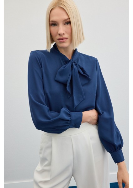 Yakası Bağlamalı Düz Gömlek - Indigo