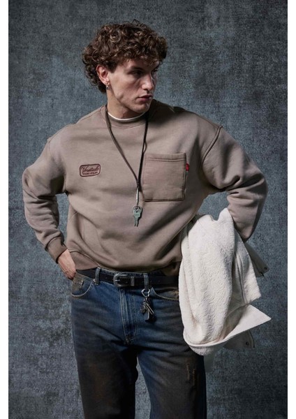 Erkek Bisiklet Yaka Cep Detaylı Sweatshirt Kahverengi indirimleri