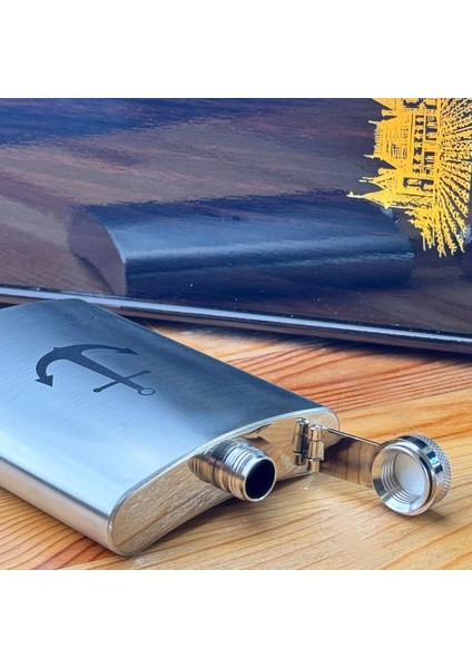 8 Oz- 235 cc Hunili Cep Tipi Kapaklı Çelik Denizci Çapa Temalı Içki Matarası indirimleri