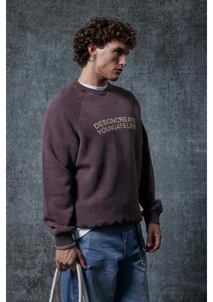 Erkek Oversize Yazı Baskılı Sweatshirt Kahverengi fırsatları