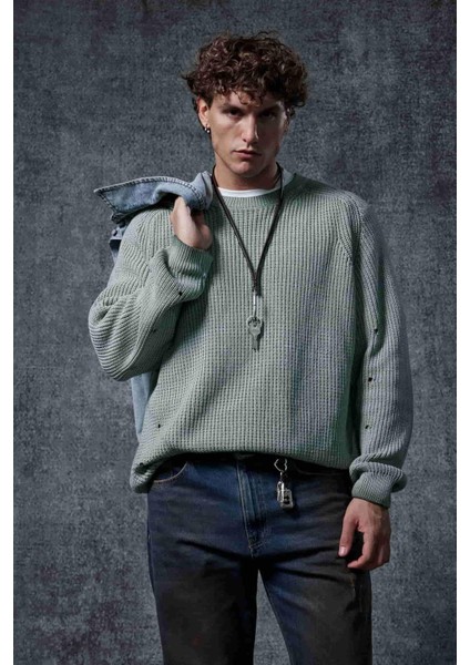 Erkek Oversize Yıkamalı Distressed Triko Kazak Mint