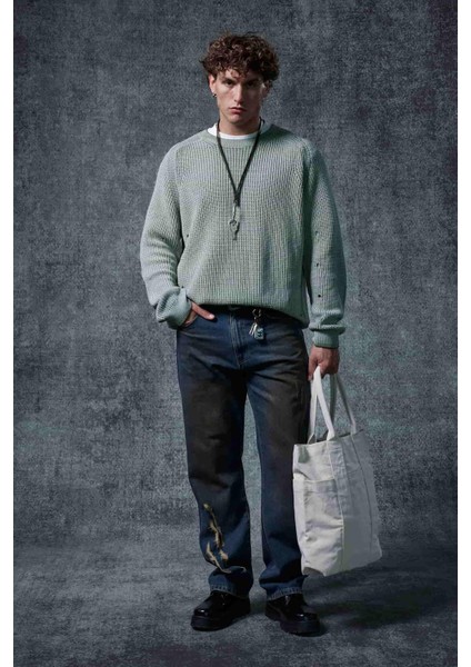 Erkek Oversize Yıkamalı Distressed Triko Kazak Mint modelleri