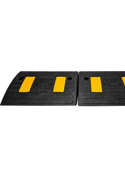 Kauçuk Kablo Kanallı Otopark Rampası - 7 Metre Set
