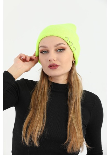 Kadın Neoan Sarı Piercingli Kışlık Bere