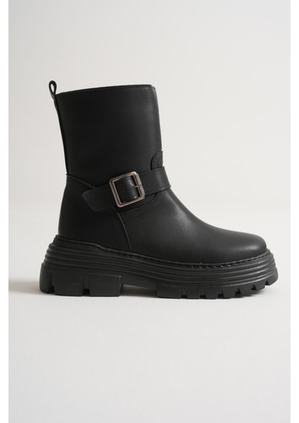 Kadın Siyah Kalın Eva Taban Kemer Toka Detaylı Fermuarlı Bot fiyatları