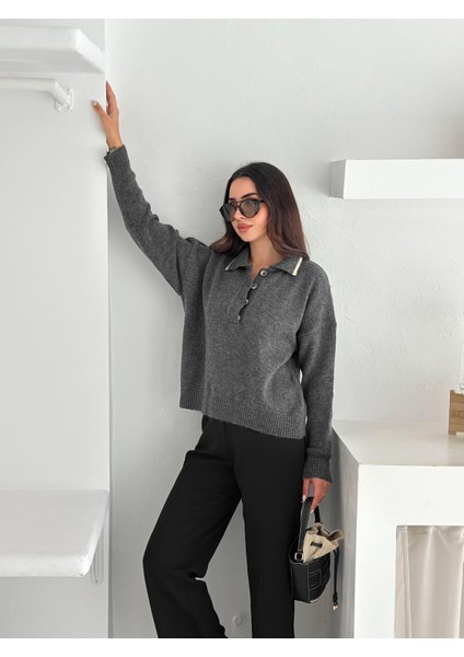 Polo Yaka Düğmeli Yumuşak Dokulu Triko Kazak indirimleri
