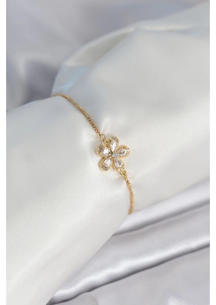 Çiçek Model Asansörlü Gold Renk Kadın Bileklik