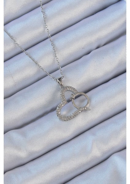 316L Çelik Zincir Gümüş Renk Zirkon Taşlı Yüzüklü Kalp Kolye - Lisinya