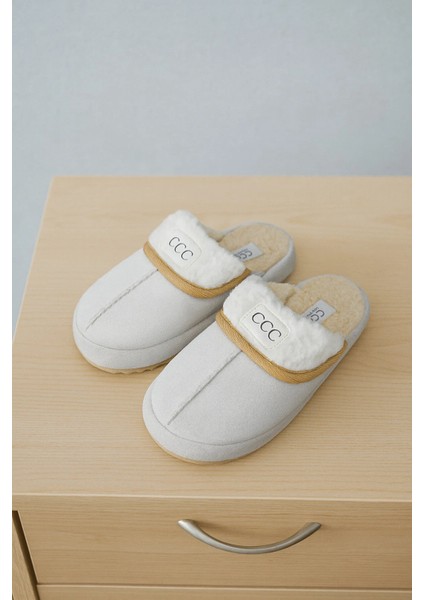 Kadın Ccc Desenli Rahat Kaymaz Kalın Tabanlı Ev Terliği Tüylü Terlik Çeyiz Bohça