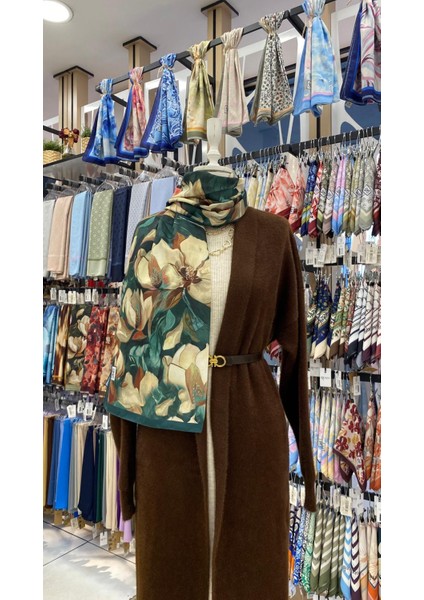 Manolya Bahçesi Desenli Şal Petrol Yeşili